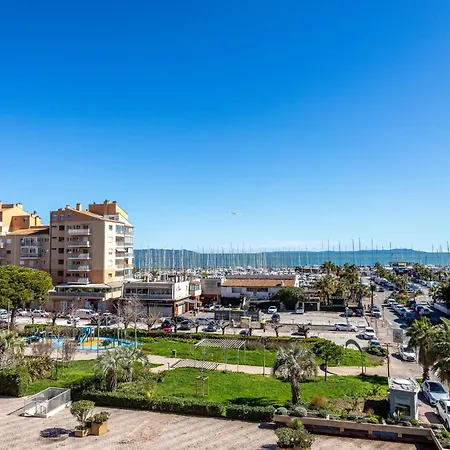 Port De La Gavine-31 By Interhome Hyères