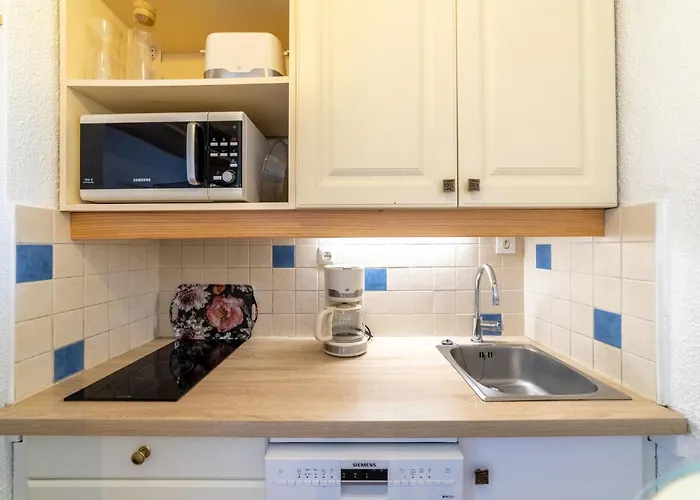 Apartment Port De La Gavine-31 By Interhome Hyeres