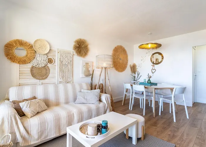 Port De La Gavine-31 By Interhome Hyeres